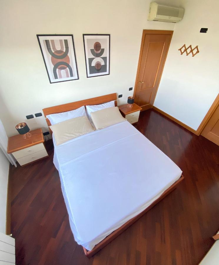 Sunset Escape Apartment - Panoramic Terrace Fiumicino Exterior photo
